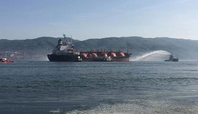 Trei marinari răniți într-un incendiu pe mare - treimarinariranitiincendiu-1493816146.jpg