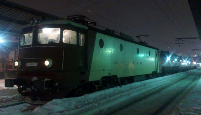 Întârzieri și trenuri anulate! - tren-1355964026.jpg