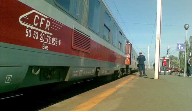 Cum afectează mersul trenurilor trecerea la ora de vară - tren-1364531361.jpg