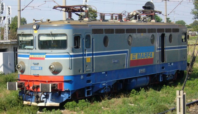 12 companii sunt interesate de privatizarea CFR Marfă - tren-1366127919.jpg