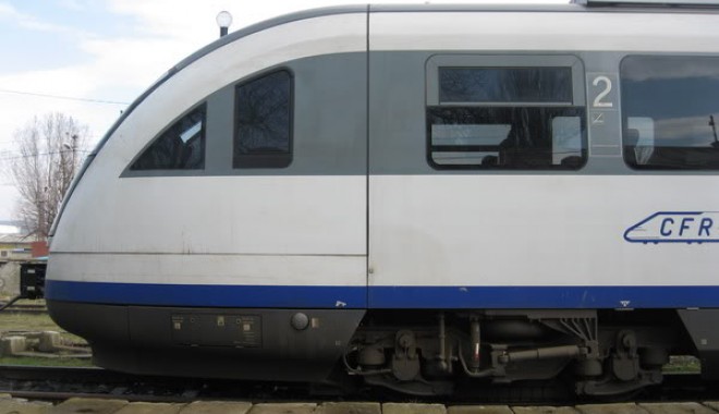 CFR Călători a intrus de astăzi în circulație Trenurile Soarelui - tren-1402738007.jpg