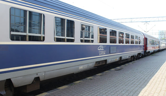 Trei zile cu trenuri suplimentare către și dinspre litoral - tren-1408015943.jpg
