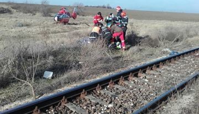 TÂNĂRUL CĂLCAT DE TREN LA NĂVODARI A MURIT, DUPĂ MINUTE BUNE DE RESUSCITARE - tren-1514462334.jpg