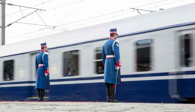 CFR a anulat petrecerea „Șpriț cu lăutari” din Trenul Regal - tren-1669651009.jpg