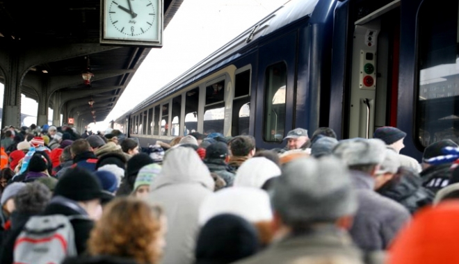 Trenurile au până la 350 de minute întârziere în Gara de Nord - tren2-1482752862.jpg