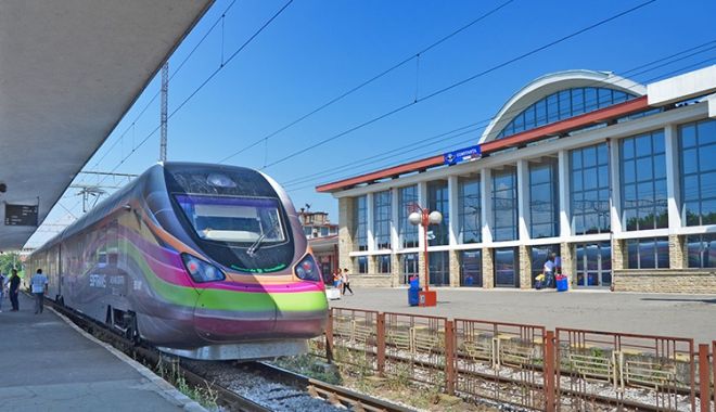 CFR a introdus în trafic un nou tren pe ruta București- Constanța - tren2-1562684988.jpg