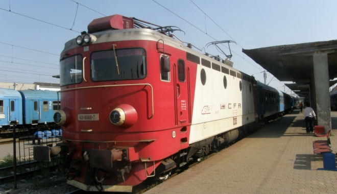ALARMANT. Electrocutat, după ce și-a făcut selfie pe un vagon de tren - trenprima-1490289965.jpg