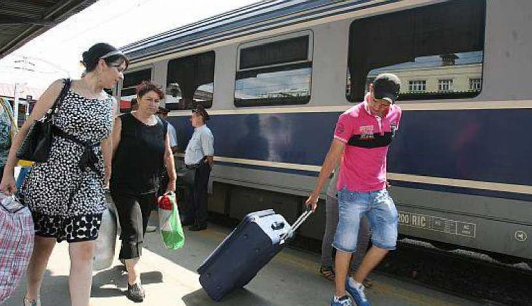 Trenurile care asigură legătura spre litoral pot avea întârzieri - trenuri-1721214307.jpeg