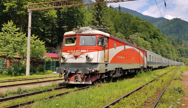 Nu ați reușit să vă luați bilet? Îl puteți procura și din tren! - trenurijpg2-1662913379.jpg