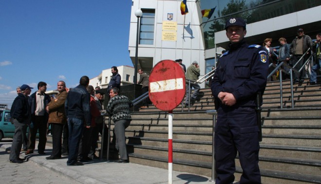 Pază mai puțină, infractori mai mulți! Ce ne mai așteaptă? - tribunalgf112-1310070149.jpg