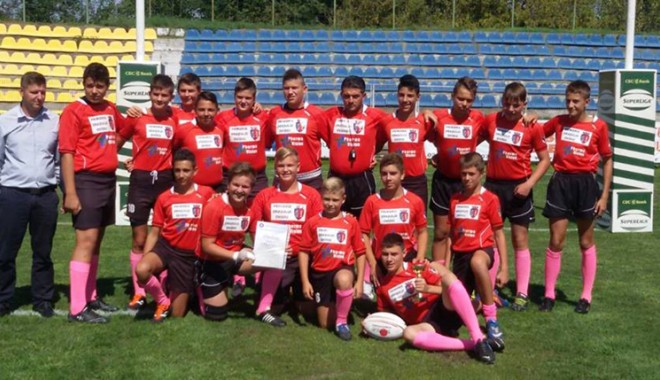 Trofeul Tomis, câștigat de micii rugbiști constănțeni - trofeul1-1409493429.jpg