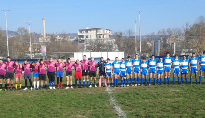 Trofeul Black Sea Cup, noua achiziție a juniorilor de la RC Callatis Mangalia - trofeulrugbymangalia5-1449418453.jpg