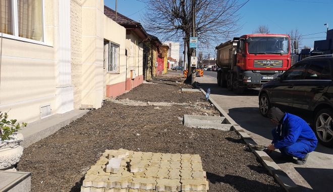 Trotuare și borduri noi pe strada Oborului - trotuaresiborduri-1553552670.jpg