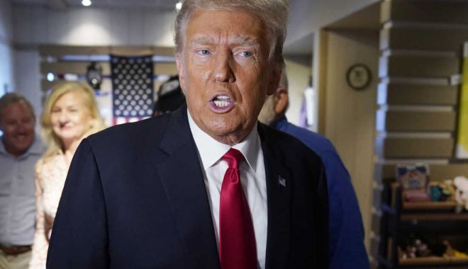 Documente cu secrete nucleare ale SUA, ascunse de Trump inclusiv în baie