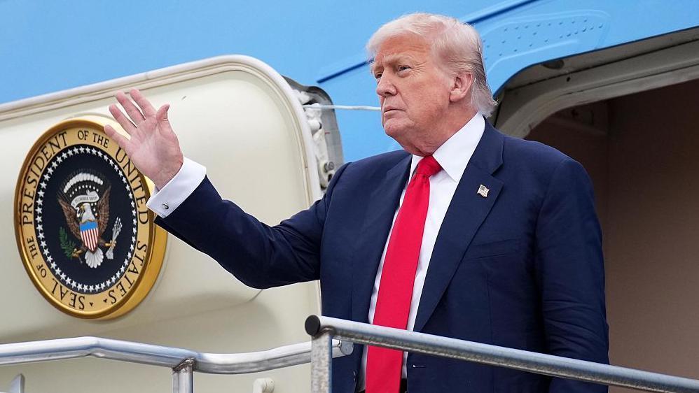 Donald Trump le-a cerut liderilor thailandez și cambodgian să agreeze o încetare a focului - trump0-1753613279.jpg