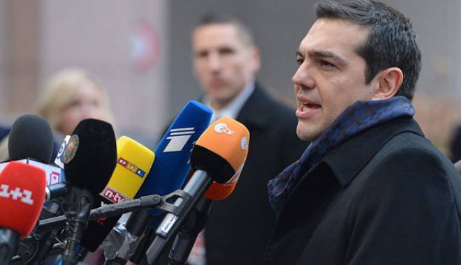 Proteste de amploare în Grecia, înainte de referendumul crucial! Tsipras s-a alăturat mulțimii - tsipras3197232b-1435989635.jpg
