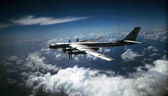 Bombardierul rus interceptat deasupra Canalului Mânecii avea la bord o rachetă nucleară - tu95-1422897713.jpg