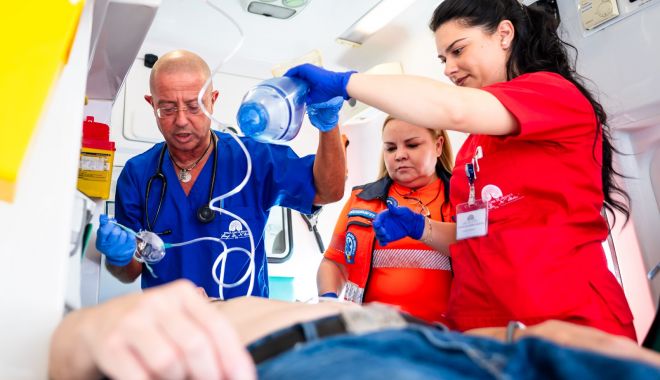 Medic: "Sunt tot mai multe cazuri, în această perioadă. Nu amânaţi mersul la medic!" Iată cum evitaţi îmbolnăvirea