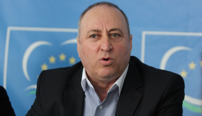 Scandal la PNȚCD Constanța. Țapliuc a intrat în sediul partidului, Chesoi face conferință de presă la un hotel - tudorchesoi51373034087-1380883585.jpg
