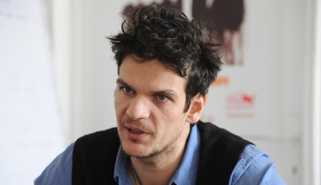 Tudor Chirilă: Pe timpul meu, cu chitara puteai să agăți - tudorchirila523854lpoza-1326744675.jpg