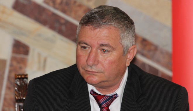 Nădrag se apucă de strâns semnături pentru o candidatură independentă - tudorelnadrag3-1350583262.jpg