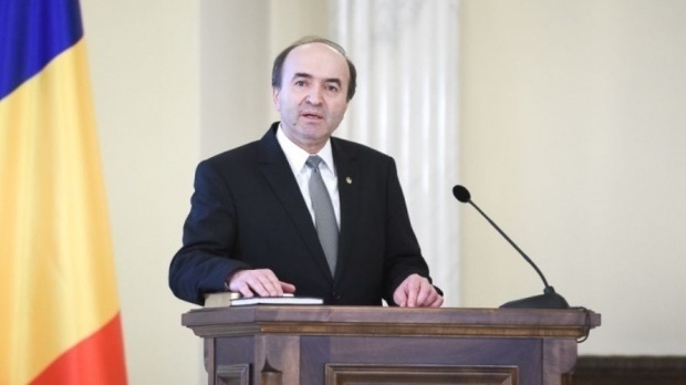 Tudorel Toader, despre o eventuală punere sub acuzare a președintelui: E treaba procurorilor, și nu a unui ministru - tudoreltoadermesajpentruklausioh-1533630162.jpg