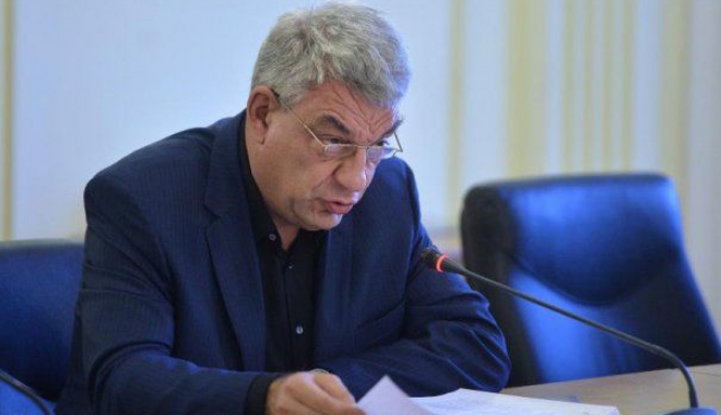 SCANDALUL POLIȚISTULUI PEDOFIL / Va fi Bogdan Despescu DEMIS? Tudose vrea să afle și versiunea lui - tudosesursafotoobservatorulpraho-1515572267.jpg