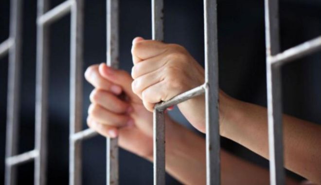 Deținut prins că făcea țuică în penitenciar. Cum a fost sancționat - tuica-1640712052.jpg