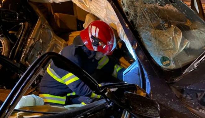Accident groaznic la Tulcea. O femeie a murit pe loc și un bărbat e grav rănit - tulcea-1642960552.jpg
