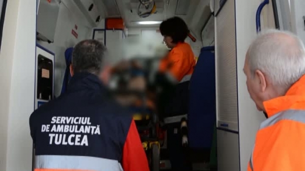 ȘI-A FĂCUT DREPTATE. AMANTĂ ÎNJUGHIATĂ DE SOȚIA GELOASĂ ÎNTR-UN MAGAZIN - tulcea02152300-1490591532.jpg