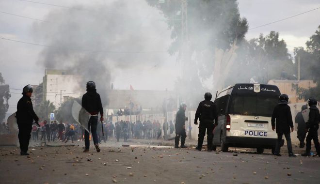 O femeie s-a detonat în centrul Tunisului, 9 persoane sunt rănite - tunisia-1540825395.jpg