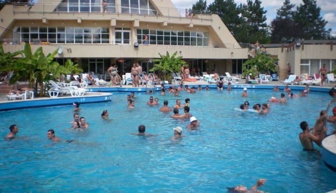 Turismul intern nu va fi condiţionat de certificatul verde de călătorie - turismulintern-1617700078.jpg