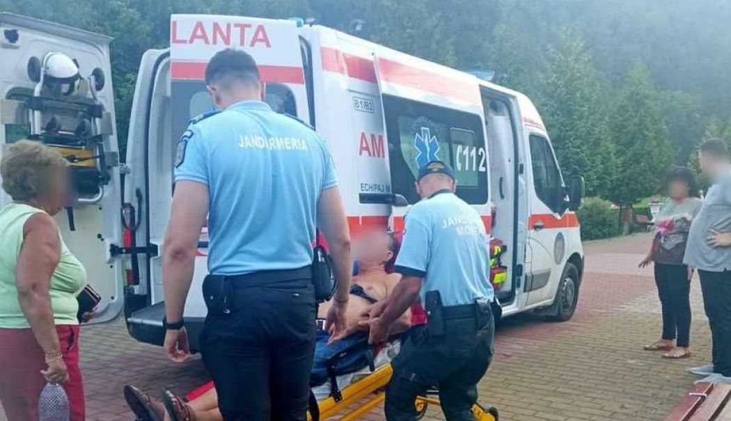 Turist în pericol de la o înţepătură de albine salvat de jandarmi. Bărbatul a făcut o reacţie alergică - turist-intepat-t-1723732246.jpg