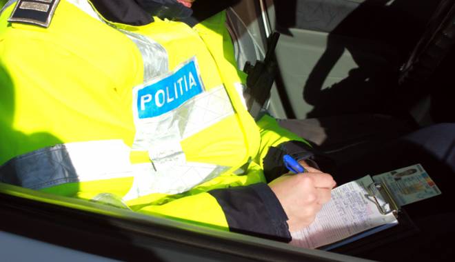 Turiștii au condus băuți pe litoral! - turistiiaucondusbauti-1430658623.jpg
