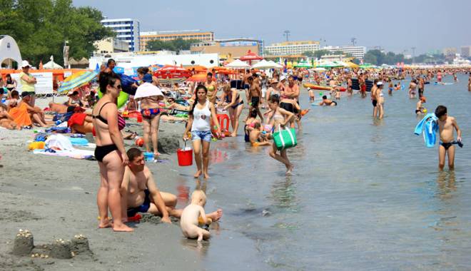 Peste 7.000 de turiști israelieni, așteptați la vară, pe litoral - turistiisraelienipozabuna-1455038693.jpg