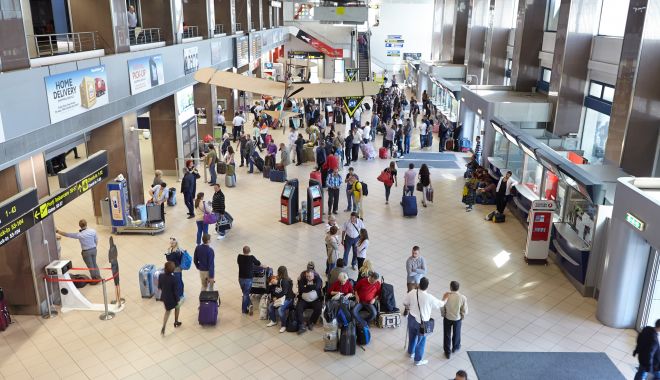 Turiştii străini ar putea intra în România cu test RT-PCR negativ - turistiistrainiarputea-1615920088.jpg