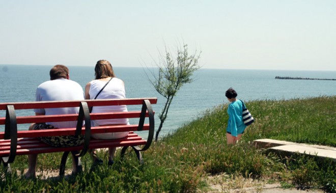 Turiștii străini revin pe litoralul românesc - turistiistrainirevin-1405009082.jpg