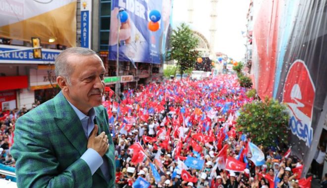 Secțiile de vot s-au închis în Turcia. Principalul contracandidat al lui Erdogan spune că rezultatul va fi 