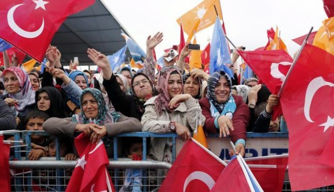Cel puțin 48 de ostatici, inclusiv diplomați, la consulatul Turciei din Mosul - turkey-1402493769.jpg