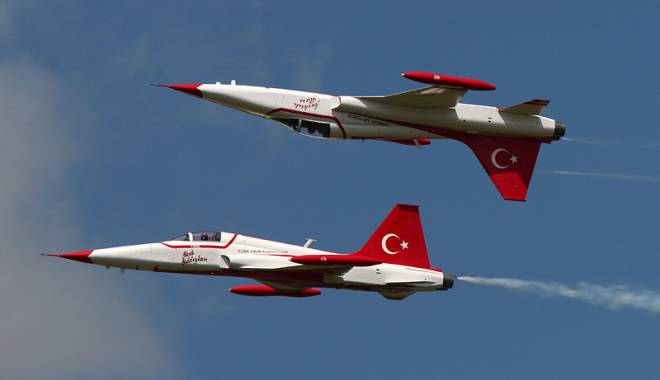 Aviația turcă a bombardat poziții ale PKK în Turcia și în Irak - turkey09-1443963304.jpg