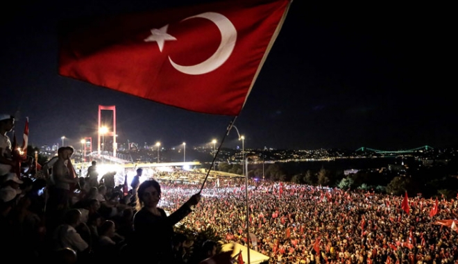 Turcia / Arestul preventiv se prelungește până la 30 de zile - turkey2-1469262959.jpg