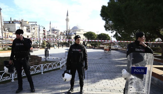 Explozie puternică în Antalya. Ambulanțe, mașini de poliție, forțe de securitate, în acțiune! - turkeyc0051843022s885x516-1477378807.jpg