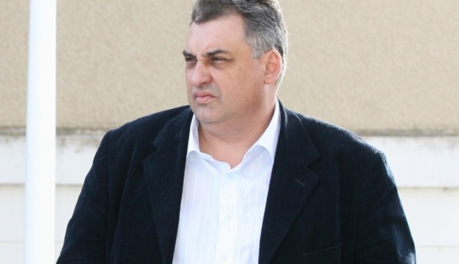 De ce a plecat Tusac de la ședința de consiliu - tusac-1317327615.jpg