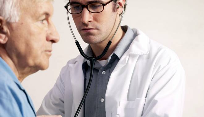 Tusea și febra persistentă, primele simptome ale tuberculozei - tuseasifebra-1437414831.jpg
