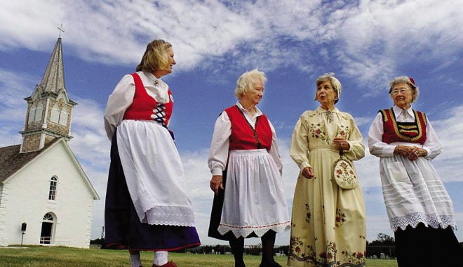 Unde putem învăța limba norvegiană - txheritagetrailsnorwegianwomenan-1332273837.jpg