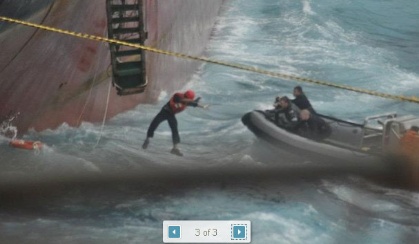 O navă taiwaneză s-a rupt în două - tycoon3-1326117931.jpg