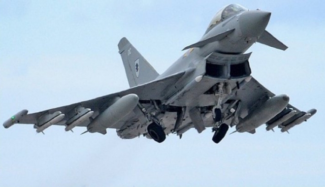Alertă: Avioane de vânătoare Typhoon au interceptat o aeronavă de pasageri deasupra Londrei - typhoon2657017b24110100-1507122912.jpg