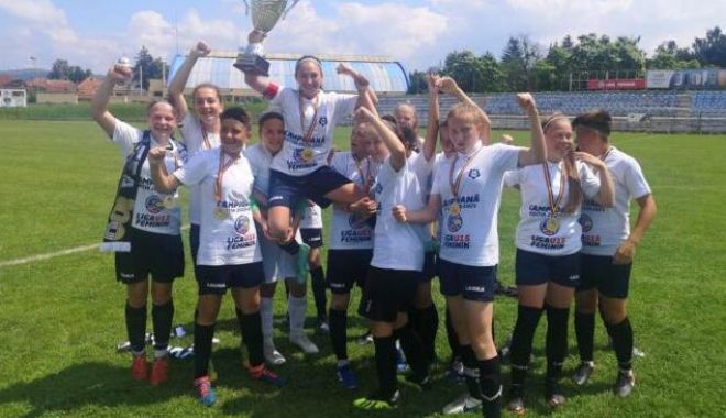 Fotbal feminin / U Olimpia, campioană şi la junioare U15 - u-1625663357.jpg