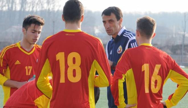 Fotbal: Reprezentativa U17, în drum spre Scoția - u17scotiasursafrfro-1424687730.jpg