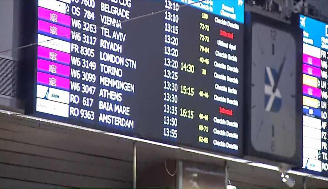 Furtuna a blocat Aeroportul Otopeni - Mai multe zboruri deviate spre Bulgaria și Serbia - u5z1rsxj5dy3o-1718320530.jpg